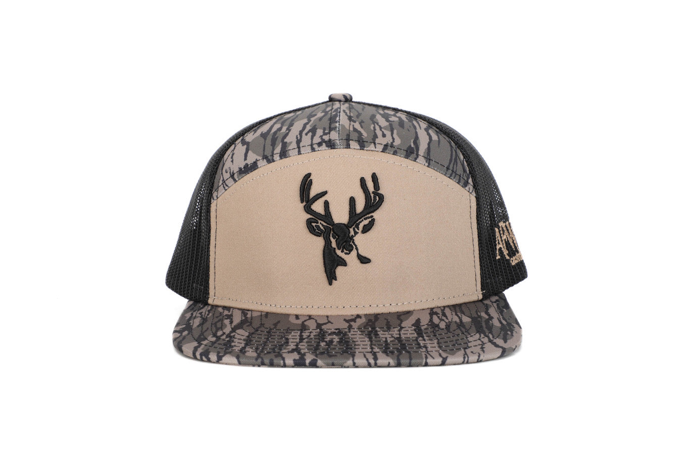 Deer 7 Panel Hardwoods AFW Style w- 3 D Puff and Black Mesh