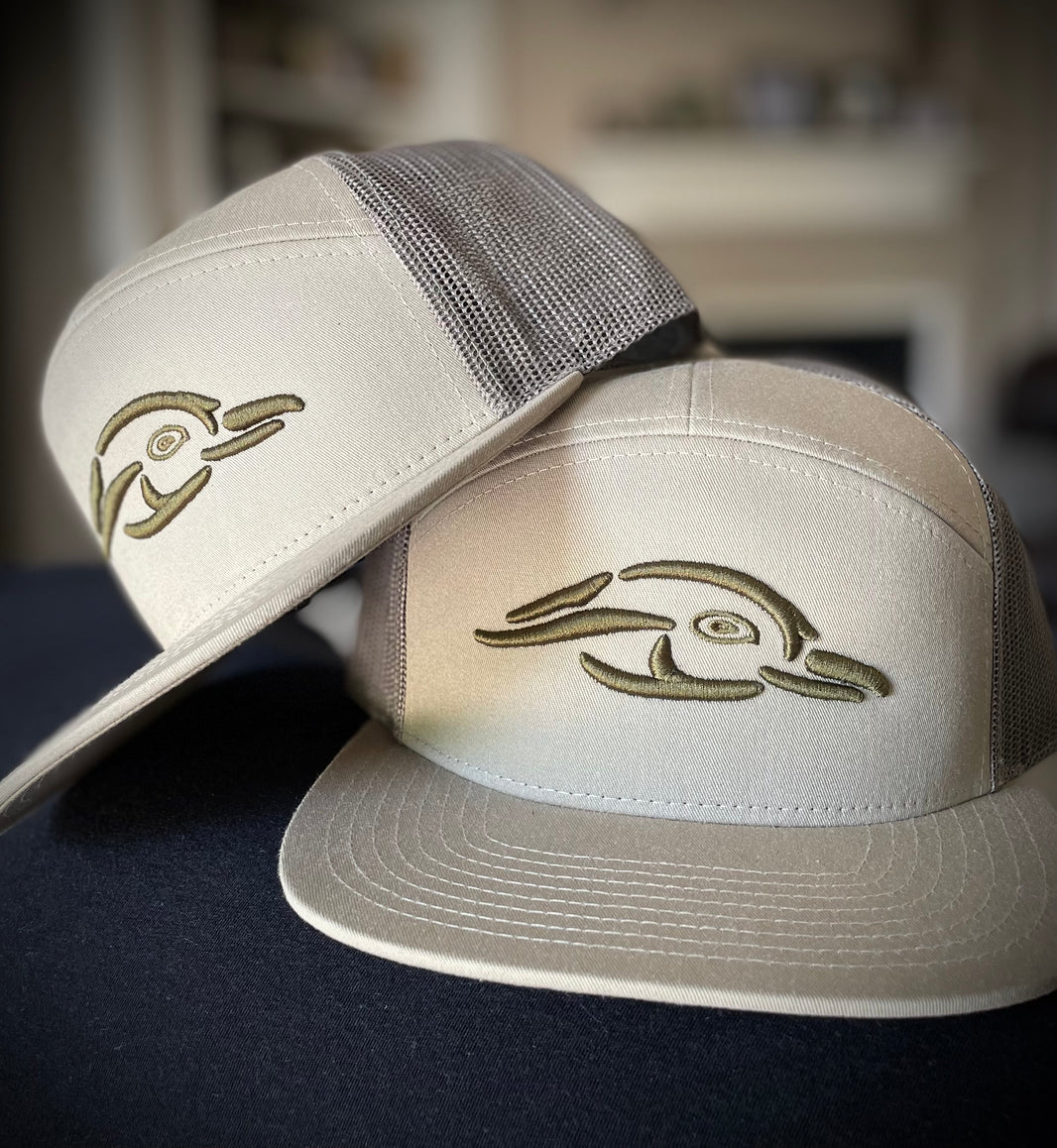 AMERICAN FLYWAY WATERFOWL  Realtree Advantage 7 Panel Duck Logo Hat main image 1
